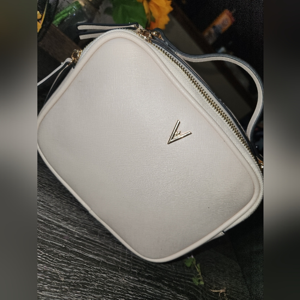 Vanessa Williams Purse